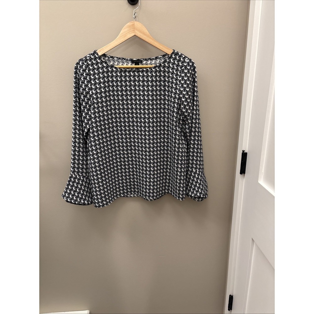 Ann Taylor - Black & Ivory Tulip Pattern Blouse Bell Sleeves Boat Neck -XS